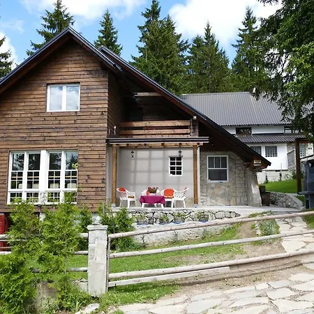 Σαλέ House Vlasic