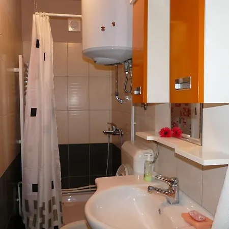 House Chalet *